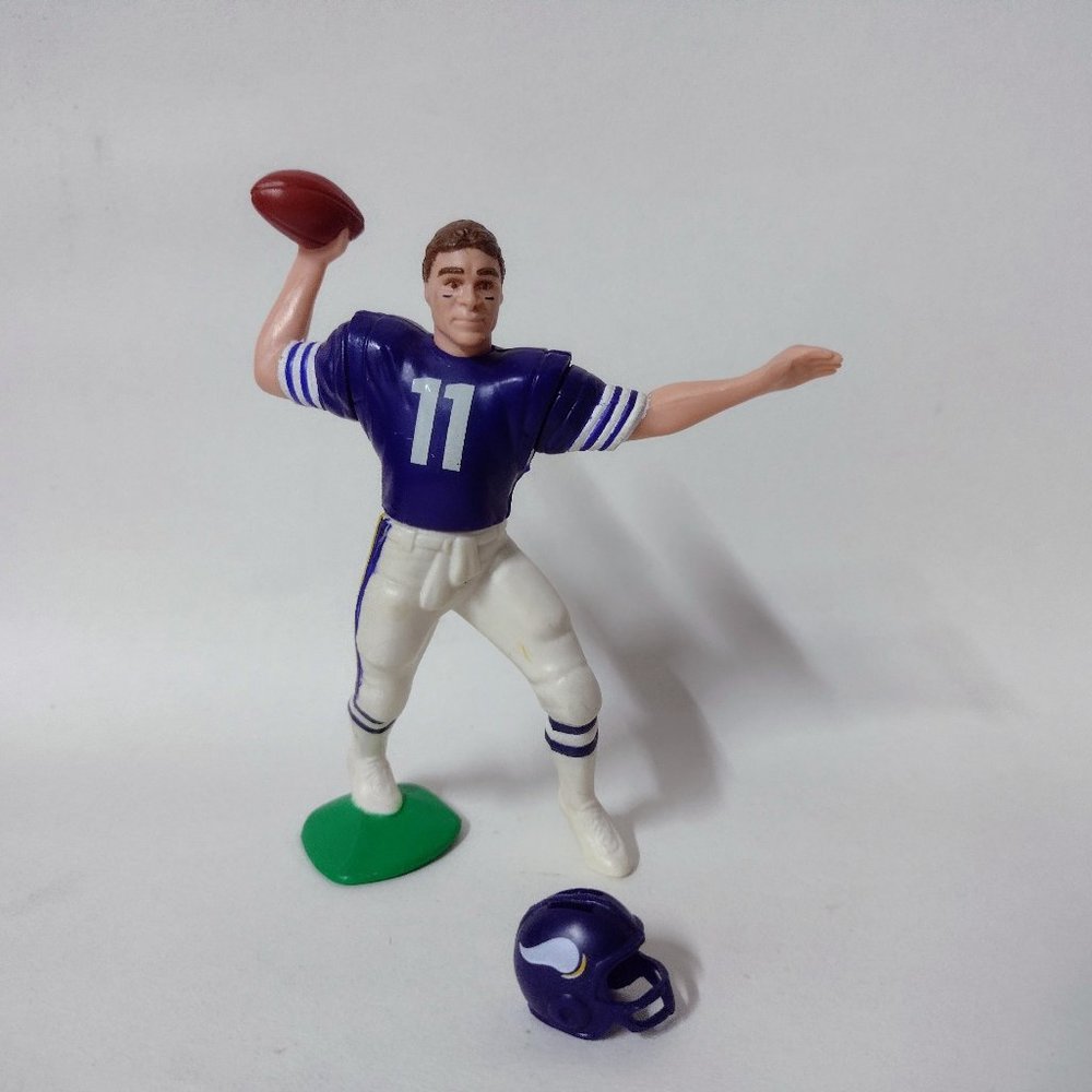 1990 Wade Wilson Minnesota Vikings Kenner Starting Lineup NFL football figure